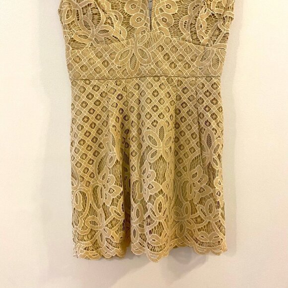 Free People Womens A Line Mini Dress Beige Lace V Neck Sleeveless Lined T-Back 4 - Picture 2 of 8